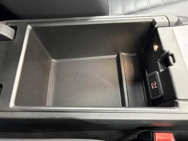 ＢＭＷ ＢＭＷ ３２０ｄ xDrive Mスポーツ EDジョイ+ 愛知県 2021(令3)年 2.8万km アルピンホワイトⅢ 4WD/ディーゼルターボ/コンフォートパッケージ/　　・パワートランクリッド/　　・サンプロテクション/純正14.9インチナビ/Bluetooth対応/全方位カメラ/ドライブレコーダー/ETC/革巻きステアリング/ステアリングリモコン/パドルシフト/本革シート/パワーシート/シートポジションメモリ機能/シートヒーター/純正LEDヘッドライト/フォグランプ/純正18インチアルミホイール/取扱説明書/保証書/スペアキー