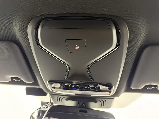 ＢＭＷ ＢＭＷ ３２０ｄ xDrive Mスポーツ EDジョイ+ 愛知県 2021(令3)年 2.8万km アルピンホワイトⅢ 4WD/ディーゼルターボ/コンフォートパッケージ/　　・パワートランクリッド/　　・サンプロテクション/純正14.9インチナビ/Bluetooth対応/全方位カメラ/ドライブレコーダー/ETC/革巻きステアリング/ステアリングリモコン/パドルシフト/本革シート/パワーシート/シートポジションメモリ機能/シートヒーター/純正LEDヘッドライト/フォグランプ/純正18インチアルミホイール/取扱説明書/保証書/スペアキー