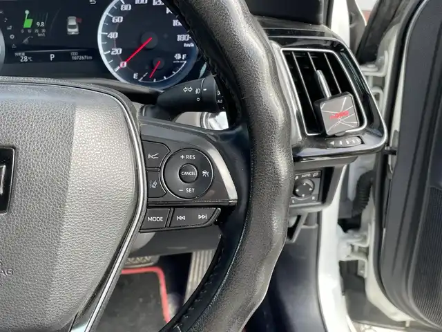 トヨタ クラウン ハイブリッド RS Four リミテッド 長野県 2020(令2)年 10.8万km ホワイトパールクリスタルシャイン 4WD/純正ナビ/・Bluetooth/TV/CD/DVD/全方位バックカメラ/純正ETC/サンルーフ/社外ドライブレコーダ前後/純フロアマット/前席パワーシート/ハーフレザーシート/前席シートヒーター/純正18インチAW/LEDオートライト/オートマチックハイビーム/BSM/ステアリングヒーター/デジタルインナーミラー正/ヘッドアップディスプレイ/社外マフラー/GPSレーダー/クルーズコントロール追走あり/スペアキー1本/スマートキー/取り扱い説明書/保証書