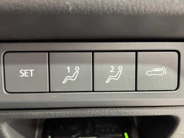 マツダ ＣＸ－３０ 20S プロアクティブツーリングセレ 神奈川県 2023(令5)年 1万km スノーフレイクホワイトパールマイカ 純正10.25インチンナビ/AM/FM/フルセグTV/Bluetooth//HDMI/Applecarplay/BOSEサウンド/i-ACTIVSENSE/360°アラウンドビューモニター/シートヒーター/シートメモリー/ステアリングヒーター/パワーシート/パワーバックドア/マツダ・レーダークルーズコントロール/ナビ連動型前後ドライブレコーダー/ETC/USB端子/純正フロアマット/純正18インチAW/ブラインドスポットモニター【BSM】/アダプティブLEDヘッドライト/ハイビームコントロールシステム/車線逸脱警報システム/ディスタンス＆・スピード・アラート/レーンキープアシスト/プリクラッシュセーフティ/クリアランスソナー