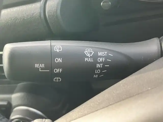 スズキ ジムニー XC 静岡県 2025(令7)年 1万km ブルーイッシュブラックパール3 エンジンスタートボタン/パワーステアリング/パワーウィンドウ/保証書/４ＷＤ/ターボ/アイドリングストップ/スマートキー/オートエアコン/クルーズコントロール/布シート/前席シートヒーター/背面タイヤ/純正アルミホイール/ＡＢＳ/横滑り防止装置/コーナーセンサー/センターデフロック/レーンキープアシスト/オートライト/オートマチックハイビーム/ダウンヒルアシストコントロール/Ｗ+サイドエアバッグ/衝突軽減システム