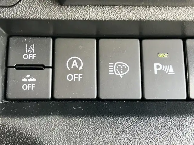 スズキ ジムニー XC 静岡県 2025(令7)年 1万km ブルーイッシュブラックパール3 エンジンスタートボタン/パワーステアリング/パワーウィンドウ/保証書/４ＷＤ/ターボ/アイドリングストップ/スマートキー/オートエアコン/クルーズコントロール/布シート/前席シートヒーター/背面タイヤ/純正アルミホイール/ＡＢＳ/横滑り防止装置/コーナーセンサー/センターデフロック/レーンキープアシスト/オートライト/オートマチックハイビーム/ダウンヒルアシストコントロール/Ｗ+サイドエアバッグ/衝突軽減システム