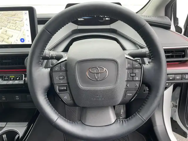 トヨタ プリウス Z 愛知県 2023(令5)年 1.7万km プラチナホワイトパールマイカ 60プリウス Zグレード （2000ccハイブリッド）/・純正ディスプレイオーディオ（ナビ機能付き）/・フルセグテレビ/・Bluetooth/USB接続機能/・ETC2.0/・合成皮革シート/・パワーシート（運転席）/・シートヒーター（運転席・助手席）/・シートベンチレーション（運転席・助手席）/・パワーバックドア/・純正上級フロアマット/・純正19インチアルミホイール/・純正LEDヘッドライト/・オートマチックハイビーム/・衝突軽減ブレーキ/・レーンキープアシスト/・ブラインドスポットモニター/・アダプティブクルーズコントロール/・電動パーキングブレーキ/・ブレーキホールド/・アドバンスドパーク/・純正デジタルインナーミラー/・スマートキー/・オートエアコン