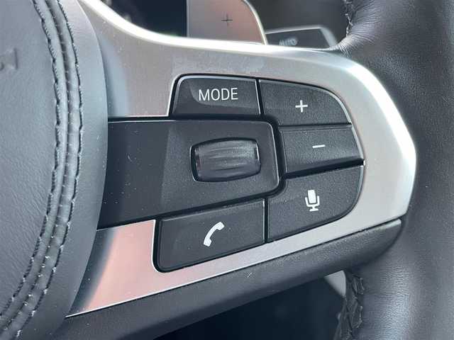 ＢＭＷ ５３０ｅ Mスポーツアイパフォーマンス 愛知県 2019(令1)年 1.7万km サファイアブラックP /当店買取/禁煙/充電ケーブルあり/ターボ//純正HDDナビ//本革シート/黒ウッドパネル/Mスポーツステアリング//フルセグTV/CD/DVD/USB/Bluetooth/ミラーリング//インテリジェントセーフティ//レーンキープ/衝突軽減ブレーキ/BSM/ACC//ハンズフリーパワートランク//全席シートヒーター/前席パワーシート//クリアランスソナー/横滑り防止//EDrive/ECOPRO/COMFORT/SPORTモード//ミラー一体型ETC//純正19AWMスポーツ//LEDヘッド/LEDフォグ/バックフォグ/Aライト/AHB//Aブレーキホールド//保証書/取説/スペアキー