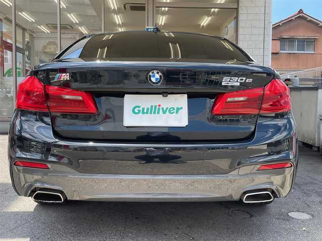 ＢＭＷ ５３０ｅ Mスポーツアイパフォーマンス 愛知県 2019(令1)年 1.7万km サファイアブラックP /当店買取/禁煙/充電ケーブルあり/ターボ//純正HDDナビ//本革シート/黒ウッドパネル/Mスポーツステアリング//フルセグTV/CD/DVD/USB/Bluetooth/ミラーリング//インテリジェントセーフティ//レーンキープ/衝突軽減ブレーキ/BSM/ACC//ハンズフリーパワートランク//全席シートヒーター/前席パワーシート//クリアランスソナー/横滑り防止//EDrive/ECOPRO/COMFORT/SPORTモード//ミラー一体型ETC//純正19AWMスポーツ//LEDヘッド/LEDフォグ/バックフォグ/Aライト/AHB//Aブレーキホールド//保証書/取説/スペアキー
