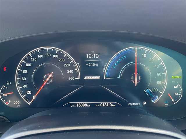 ＢＭＷ ５３０ｅ Mスポーツアイパフォーマンス 愛知県 2019(令1)年 1.7万km サファイアブラックP /当店買取/禁煙/充電ケーブルあり/ターボ//純正HDDナビ//本革シート/黒ウッドパネル/Mスポーツステアリング//フルセグTV/CD/DVD/USB/Bluetooth/ミラーリング//インテリジェントセーフティ//レーンキープ/衝突軽減ブレーキ/BSM/ACC//ハンズフリーパワートランク//全席シートヒーター/前席パワーシート//クリアランスソナー/横滑り防止//EDrive/ECOPRO/COMFORT/SPORTモード//ミラー一体型ETC//純正19AWMスポーツ//LEDヘッド/LEDフォグ/バックフォグ/Aライト/AHB//Aブレーキホールド//保証書/取説/スペアキー