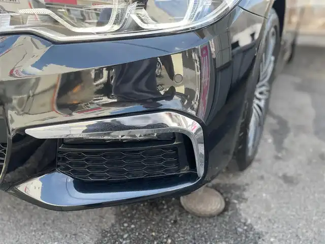 ＢＭＷ ５３０ｅ Mスポーツアイパフォーマンス 愛知県 2019(令1)年 1.8万km サファイアブラックP /当店買取/禁煙/充電ケーブルあり/ターボ//純正HDDナビ//白本革シート/黒ウッドパネル/Mスポーツステアリング//フルセグTV/CD/DVD/USB/Bluetooth/ミラーリング//インテリジェントセーフティ//レーンキープ/衝突軽減ブレーキ/BSM/ACC//パーキングアシストプラス//ヘッドアップディスプレイ//ハンズフリーパワートランク//コンフォートアクセス//全席シートヒーター/前席パワーシート//クリアランスソナー/横滑り防止//EDrive/ECOPRO/COMFORT/SPORTモード//ミラー一体型ETC//純正19AWMスポーツ//LEDヘッド/LEDフォグ/バックフォグ/Aライト/AHB//アンビエントライト//Aブレーキホールド//保証書/取説/スペアキー