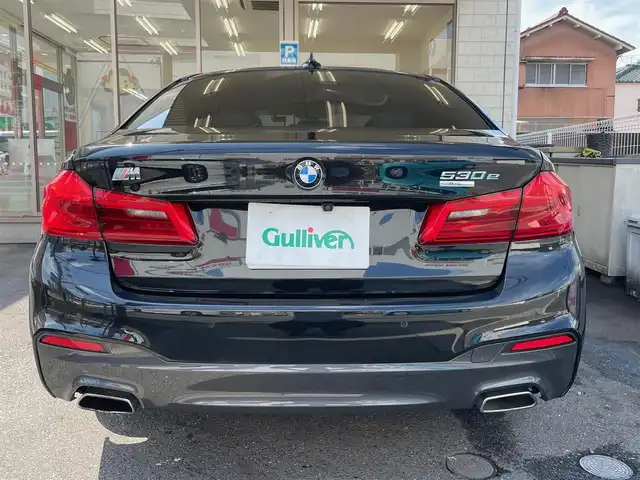 ＢＭＷ ５３０ｅ Mスポーツアイパフォーマンス 愛知県 2019(令1)年 1.8万km サファイアブラックP /当店買取/禁煙/充電ケーブルあり/ターボ//純正HDDナビ//白本革シート/黒ウッドパネル/Mスポーツステアリング//フルセグTV/CD/DVD/USB/Bluetooth/ミラーリング//インテリジェントセーフティ//レーンキープ/衝突軽減ブレーキ/BSM/ACC//パーキングアシストプラス//ヘッドアップディスプレイ//ハンズフリーパワートランク//コンフォートアクセス//全席シートヒーター/前席パワーシート//クリアランスソナー/横滑り防止//EDrive/ECOPRO/COMFORT/SPORTモード//ミラー一体型ETC//純正19AWMスポーツ//LEDヘッド/LEDフォグ/バックフォグ/Aライト/AHB//アンビエントライト//Aブレーキホールド//保証書/取説/スペアキー
