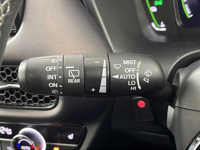 ホンダ ＺＲ－Ｖ ハイブリッド e:HEV Z 埼玉県 2023(令5)年 3.3万km クリスタルブラックパール 純正ナビ/全方位カメラ/ETC2.0/パワーバックドア/パドルシフト/ACC/LDA/DCS/プッシュスタート/スマートキー/パワーシート/純正アルミホイール/シートヒーター/レザーシート/置くだけ充電/ウィンカーミラー/電子パーキング/ブレーキホールド