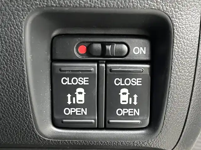 ホンダ Ｎ ＢＯＸ カスタム G ターボ Lパッケージ 奈良県 2016(平28)年 6.4万km プレミアムホワイトパールⅡ Panasonic9インチナビ（CN-F1D）/（フルセグ/BT/CD/DVD)/レーダークルーズコントロール/バックカメラ/パドルシフト/両側パワースライドドア/ハーフレザーシート/電動格納ミラー/オートライト/ETC/純正15インチAW/スペアキーX1