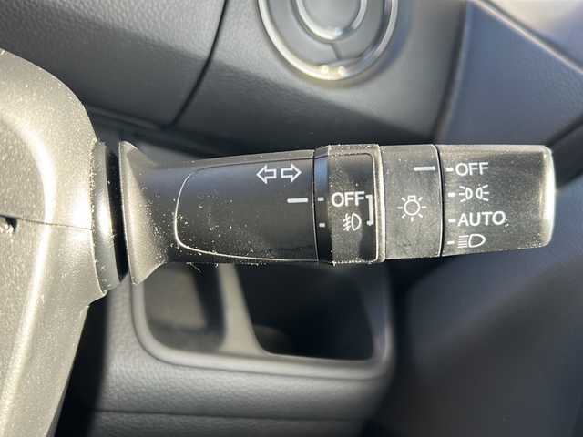 ホンダ Ｎ ＢＯＸ カスタム G L ホンダセンシング 静岡県 2018(平30)年 6.5万km プレミアムホワイトパールⅡ 純正ナビ/・CD/DVD/・MSV/SD/・FM/AM/・フルセグTV/・Bluetooth/・iPod/・USB/・HDMI/・AUX/ホンダセンシング/●衝突軽減ブレーキ〈CMBS〉/●誤発進抑制機能/●後方誤発進抑制機能/●歩行者事故低減ステアリング/●路外逸脱抑制機能/●ACC〈アダプティブ・クルーズ・コントロール〉/●LKAS〈車線維持支援システム〉/●オートハイビーム/●先行車発進お知らせ機能/●標識認識機能/主要装備/・バックカメラ/・片側パワースライドドア/・ドライブレコーダー/・サイドカーテンエアバッグ/・オートライト/・ＬＥＤヘッドライト/・フォグランプ/・横滑り防止装置/・ステアリングリモコン