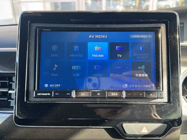 ホンダ Ｎ ＢＯＸ カスタム G L ホンダセンシング 静岡県 2018(平30)年 6.5万km プレミアムホワイトパールⅡ 純正ナビ/・CD/DVD/・MSV/SD/・FM/AM/・フルセグTV/・Bluetooth/・iPod/・USB/・HDMI/・AUX/ホンダセンシング/●衝突軽減ブレーキ〈CMBS〉/●誤発進抑制機能/●後方誤発進抑制機能/●歩行者事故低減ステアリング/●路外逸脱抑制機能/●ACC〈アダプティブ・クルーズ・コントロール〉/●LKAS〈車線維持支援システム〉/●オートハイビーム/●先行車発進お知らせ機能/●標識認識機能/主要装備/・バックカメラ/・片側パワースライドドア/・ドライブレコーダー/・サイドカーテンエアバッグ/・オートライト/・ＬＥＤヘッドライト/・フォグランプ/・横滑り防止装置/・ステアリングリモコン