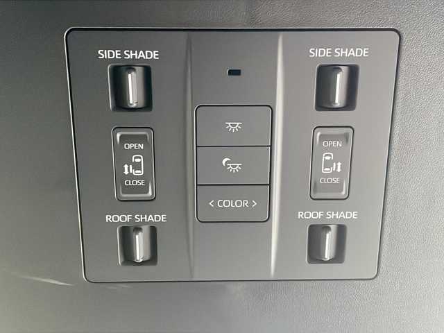 トヨタ アルファード Z 大阪府 2024(令6)年 1.9万km ブラック ワンオーナー/14型ナビ フルセグTV BT/全方位カメラ/左右独立ムーンルーフ/黒革シート/冷暖エアシート/パワーシート/両側パワースライドドア/パワーバックドア/デジタルインナーミラー/前後ドラレコ/ビルトイン2.0ETC/コーナーセンサー/衝突被害軽減ブレーキ/レーダークルーズコントロール/レーンアシスト/ブラインドスポットモニタ/オートマチックハイビーム/LEDオートヘッドライト/前後フォグライト/スマートキー 2個/パーキングアシスト/リア電動シェード/おくだけ充電/W サイド カーテン エアバッグ/禁煙車