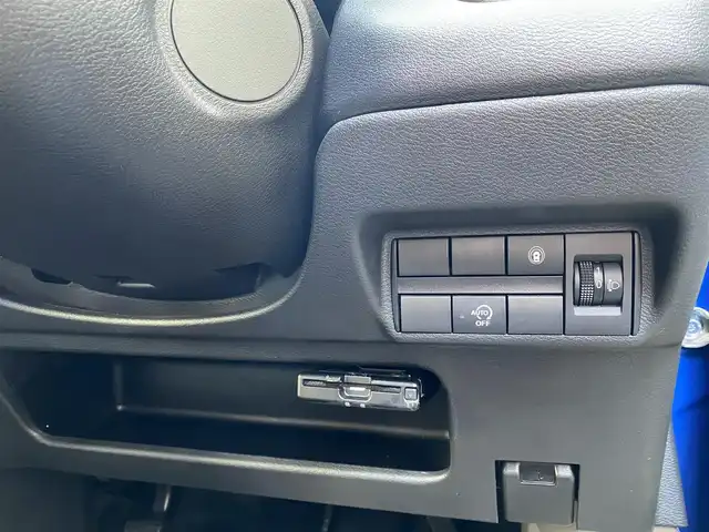 日産 デイズ X 広島県 2019(平31)年 3.2万km オーシャンブルーP 　　　　　○走行距離：31970km（入庫時）/純正ナビ/保証書＆取説あり/ETC/インテリジェントエマージェンシーブレーキ/車線逸脱サポート/SRSIエアバッグ/　（運転座席、助手席、サイド、カーテン）/ウィンカーミラー/オートライト/コーナーセンサー/全方位カメラ/　　　　　○タイヤ/・155/65   エペクッス/・R14ホイール/8本スポーク純正アルミホイール