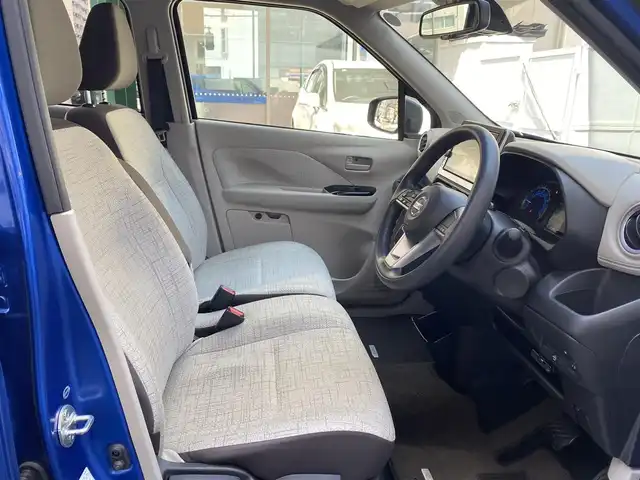 日産 デイズ X 広島県 2019(平31)年 3.2万km オーシャンブルーP 　　　　　○走行距離：31970km（入庫時）/純正ナビ/保証書＆取説あり/ETC/インテリジェントエマージェンシーブレーキ/車線逸脱サポート/SRSIエアバッグ/　（運転座席、助手席、サイド、カーテン）/ウィンカーミラー/オートライト/コーナーセンサー/全方位カメラ/　　　　　○タイヤ/・155/65   エペクッス/・R14ホイール/8本スポーク純正アルミホイール