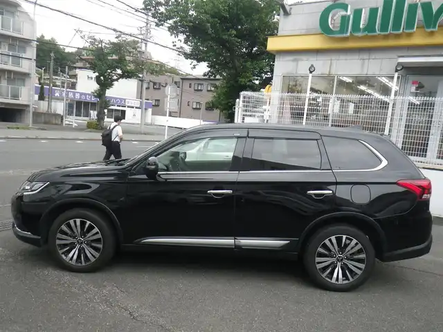 三菱 アウトランダー 24G 神奈川県 2019(令1)年 3.6万km アメジストブラック 4WD/ワンオーナー/純正SDナビ　フルセグTV/（Bluetooth/USB/DVD再生可/Mキャッチャー/SD）/マルチアラウンドモニター/クリアランスソナー/レーダークルーズコントロール/パワーバックドア/衝突軽減ブレーキ/車線逸脱警報/オートマチックハイビーム/誤発進抑制機能/ステアリングヒーター/LEDヘッドランプ/LEDフォグランプ/ドライブレコーダー/パドルシフト/スマートキーx2/ETC/取説書/保証書/点検記録/R2/5  R3/5  R4/5  R5/5  R6/4/6ヶ月点検記録/R2/11  R4/1  R4/12  R5/11