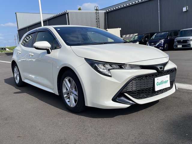 トヨタ カローラ スポーツ G 千葉県 2018(平30)年 2.2万km ホワイトパールクリスタルシャイン トヨタセーフティセンス/・プリクラッシュセーフティ/・レーントレーシングアシスト/・ロードサインアシスト/・オートハイビーム/純正9インチSDナビ/CD BT MSV フルセグ/バックカメラ/レーダークルーズコントロール/LEDオートライト/純正15インチアルミホイール/パドルシフト/ブレーキホールド/パーキングアシスト/プッシュスタート/スマートキー/ETC