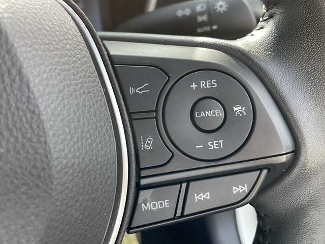 トヨタ カローラ スポーツ G 千葉県 2018(平30)年 2.2万km ホワイトパールクリスタルシャイン トヨタセーフティセンス/・プリクラッシュセーフティ/・レーントレーシングアシスト/・ロードサインアシスト/・オートハイビーム/純正9インチSDナビ/CD BT MSV フルセグ/バックカメラ/レーダークルーズコントロール/LEDオートライト/純正15インチアルミホイール/パドルシフト/ブレーキホールド/パーキングアシスト/プッシュスタート/スマートキー/ETC