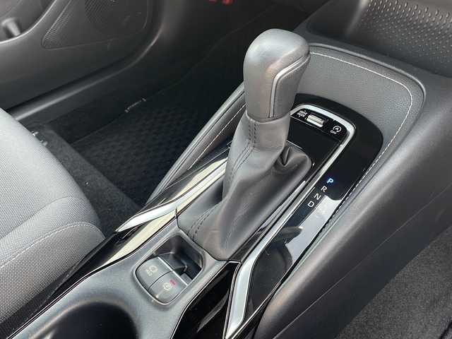 トヨタ カローラ スポーツ G 千葉県 2018(平30)年 2.2万km ホワイトパールクリスタルシャイン トヨタセーフティセンス/・プリクラッシュセーフティ/・レーントレーシングアシスト/・ロードサインアシスト/・オートハイビーム/純正9インチSDナビ/CD BT MSV フルセグ/バックカメラ/レーダークルーズコントロール/LEDオートライト/純正15インチアルミホイール/パドルシフト/ブレーキホールド/パーキングアシスト/プッシュスタート/スマートキー/ETC