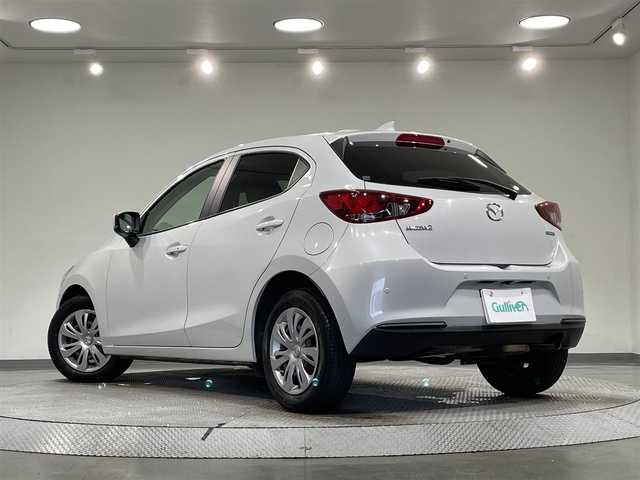 マツダ マツダ２ 15S プロアクティブ 愛知県 2020(令2)年 2.7万km セラミックM 純正ナビ　/（Bluetooth/CarPlay/フルセグTV/AUX/USB/CD・DVD再生）/衝突軽減ブレーキ　/シートヒーター　/ブラインドスポットモニター　/ＬＥＤヘッドライト　/ＥＴＣ　/ヘッドアップディスプレイ　/パーキングセンサー　/バックカメラ　/ドライブレコーダー　/レーンキープアシスト/アイドリングストップ/プッシュスタート/　　-スマートキー/純正フロアマット