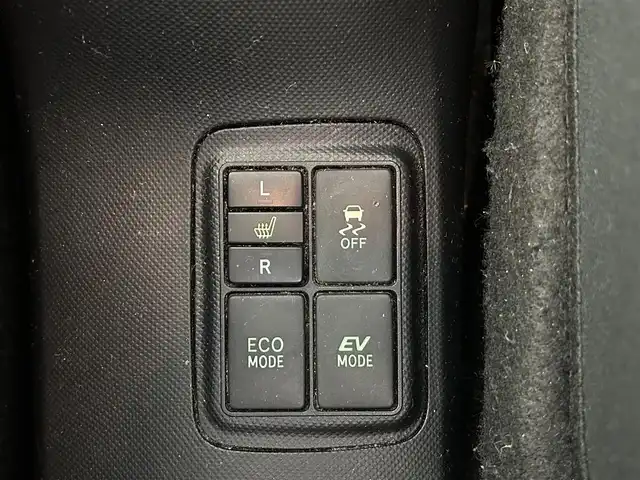 トヨタ アクア S 福島県 2014(平26)年 6.7万km コバルトブルーメタリック 純正7インチナビ/フルセグTV/Bluetooth/TRDエアロ/クルーズコントロール/横滑り防止装置/オートライト/HIDヘッドライト/フォグライト/ビルトインETC/運転席・助手席シートヒーター/社外16インチアルミホイール/純正フロアマット/ISOFIX対応シート/スマートキー/スペアキー×1/プッシュスタート/光軸調整ダイアル/電動格納ミラー