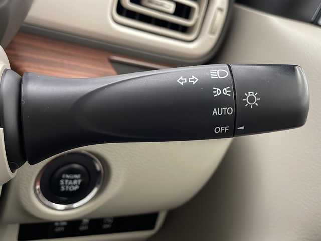 スズキ ラパン S セレクション 宮崎県 2018(平30)年 4.9万km ブリスクブルーメタリック/ホワイト2トーンルーフ レーダーブレーキサポート/純正7インチメモリナビ/ワンセグTV/シートヒーター/LEDヘッドライト/ETC/アイドリングストップ/プッシュスタート/純正フロアマット/スマートキー×2/保証書/取扱説明書