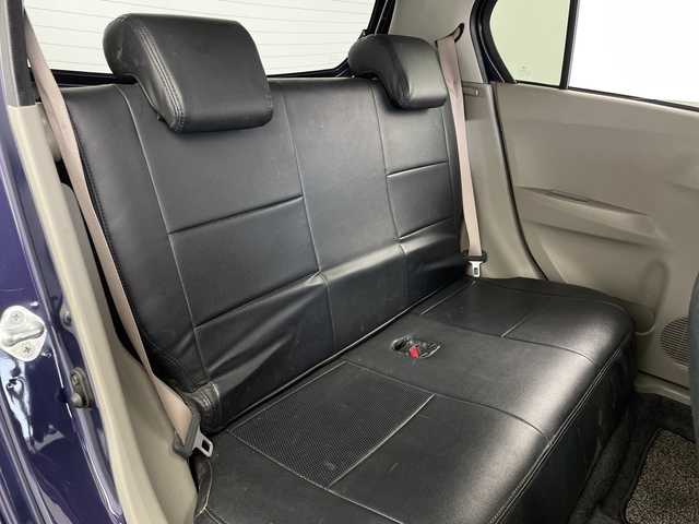 ダイハツ ミラ イース X メモリアルエディション 岐阜県 2013(平25)年 7.4万km アーバンナイトブルークリスタルメタリック 純正オーディオ/ (AM/FM/CD/AUX)/ポータブルナビ/エアコン/パワーウィンドウ/リモコンキー/純正アルミホイール/フロアマット/ドアバイザー/アイドリングストップ/革調シートカバー