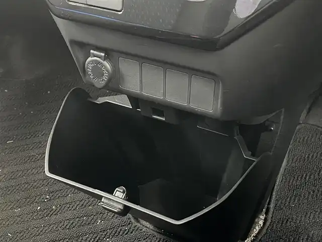 トヨタ ルーミー カスタムG－T 佐賀県 2021(令3)年 6.8万km パールホワイトⅢ ワンオーナー/純正SDナビゲーション/Bluetooth・CD・USB・フルセグ・AM・FM/前後ドライブレコーダー/ビルトインETC/両側パワースライドドア/AUTOHOLD/電子パーキング/リアカーテン/ISOFIX/ステアリングリモコン/純正15インチアルミホイール/純正LEDヘッドライト/純正フォグライト/純正フロアマット/純正ドアバイザー/Toyota sasety sence/・プリクラッシュセーフティ/・レーントレーシングアシスト/・レーダークルーズコントロール/・レーンディパーチャーアラート/・プロアクティブドライビングアシスト