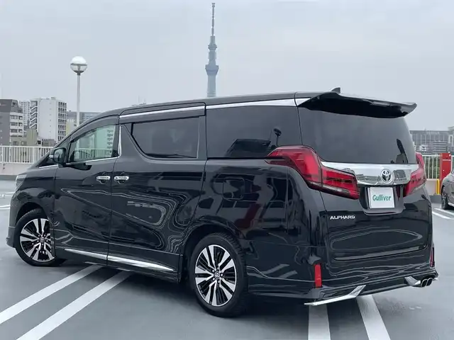 トヨタ アルファード S Cパッケージ 東京都 2020(令2)年 6.2万km ブラック 純正ナビ（CD・BT・地デジTV)/バックカメラ/全方位カメラ/純正１８インチアルミ/両側パワースライドドア/デジタルインナーミラー/パワーバックドア/ビルトインETC/JBLサラウンドシステム/黒皮シート/シートヒーター/エアシート/ステアリングヒーター/ビルトインETC/D席メモリーパワーシート/社外レーダー（LASER SUPERCAT)/HDドライブレコーダー/バイザー・マット/Toyota Safety Sense/PCS/LTA/AHS/AHB/RSA/レーダークルーズコントロール/先行車発進お知らせ/保証書・取説・ナビ説・スペアキー１本