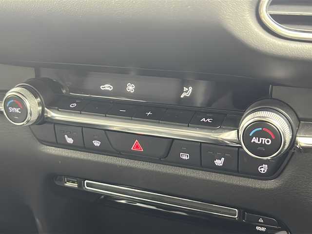 マツダ ＣＸ－３０ XD Lパッケージ 大阪府 2021(令3)年 4.4万km ソウルレッドクリスタルM 純正ナビ/・TV/CD/DVD/BT/SD/AUX/全方位カメラ/レーダークルーズコントロール/衝突被害軽減システム/BOSEサウンドシステム/ステアリングヒーター/黒レザーシート/・前席シートヒーター/・パワーシート/社外ETC/社外前後ドライブレコーダー/純正１８インチAW/純正LEDヘッドライト/スマートキー/スペアキー