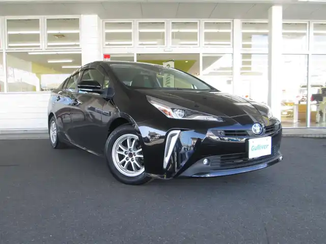 トヨタ プリウス SセーフティプラスⅡ 千葉県 2022(令4)年 3万km アティチュードブラックマイカ 純正ディスプレイオーディオ/【ナビ・フルセグ/BT/USB】/バックカメラ/トヨタセーフティセンス/LEDヘッドライト/LEDフォグランプ/フロント・リアコーナーセンサー/前後ドライブレコーダー/ウインカードアミラー/クルーズコントロール/革巻きステアリング/AC100V1500W/純正シートカバー/社外レーダー/スマートキー/トノカバー/純正ETC/BSM