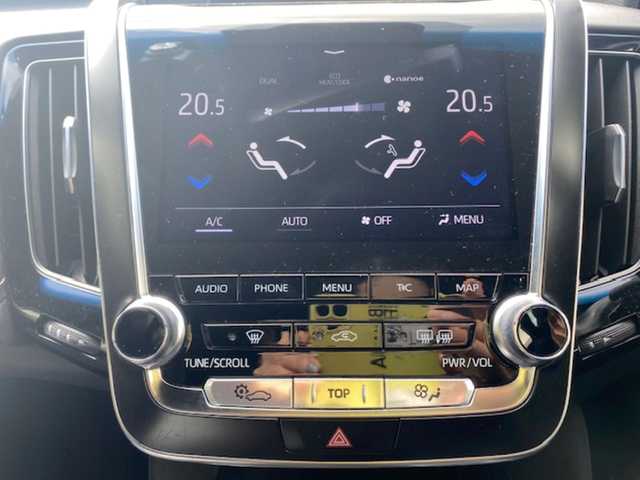 トヨタ クラウン ハイブリッド RS アドバンス 兵庫県 2018(平30)年 8.5万km ホワイトパールクリスタルシャイン 純正メーカーナビ/・BT/・AM/FM/・フルセグTV/パノラミックビューモニター/トヨタセーフティセンス/BSM/HUD/RCTA/RCD/コーナーセンサー/ステアリングヒーター/パワーシート/前後ドラレコ/シートヒーター/レーダークルーズコントロール/ビルトインETC/純正アルミ付きサマータイヤあり/パドルシフト