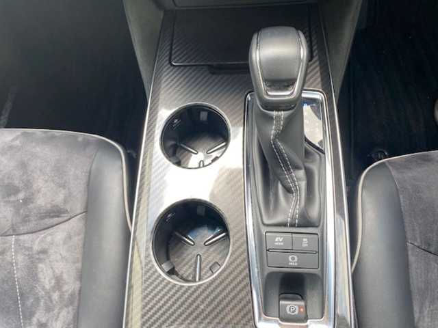 トヨタ クラウン ハイブリッド RS アドバンス 兵庫県 2018(平30)年 8.5万km ホワイトパールクリスタルシャイン 純正メーカーナビ/・BT/・AM/FM/・フルセグTV/パノラミックビューモニター/トヨタセーフティセンス/BSM/HUD/RCTA/RCD/コーナーセンサー/ステアリングヒーター/パワーシート/前後ドラレコ/シートヒーター/レーダークルーズコントロール/ビルトインETC/純正アルミ付きサマータイヤあり/パドルシフト