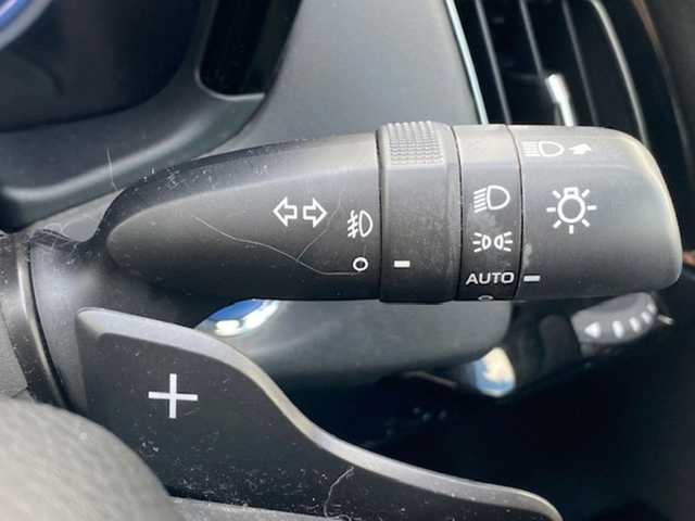 トヨタ クラウン ハイブリッド RS アドバンス 兵庫県 2018(平30)年 8.5万km ホワイトパールクリスタルシャイン 純正メーカーナビ/・BT/・AM/FM/・フルセグTV/パノラミックビューモニター/トヨタセーフティセンス/BSM/HUD/RCTA/RCD/コーナーセンサー/ステアリングヒーター/パワーシート/前後ドラレコ/シートヒーター/レーダークルーズコントロール/ビルトインETC/純正アルミ付きサマータイヤあり/パドルシフト