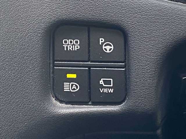 トヨタ クラウン ハイブリッド RS アドバンス 兵庫県 2018(平30)年 8.5万km ホワイトパールクリスタルシャイン 純正メーカーナビ/・BT/・AM/FM/・フルセグTV/パノラミックビューモニター/トヨタセーフティセンス/BSM/HUD/RCTA/RCD/コーナーセンサー/ステアリングヒーター/パワーシート/前後ドラレコ/シートヒーター/レーダークルーズコントロール/ビルトインETC/純正アルミ付きサマータイヤあり/パドルシフト