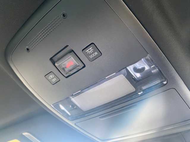 トヨタ クラウン ハイブリッド RS アドバンス 兵庫県 2018(平30)年 8.5万km ホワイトパールクリスタルシャイン 純正メーカーナビ/・BT/・AM/FM/・フルセグTV/パノラミックビューモニター/トヨタセーフティセンス/BSM/HUD/RCTA/RCD/コーナーセンサー/ステアリングヒーター/パワーシート/前後ドラレコ/シートヒーター/レーダークルーズコントロール/ビルトインETC/純正アルミ付きサマータイヤあり/パドルシフト