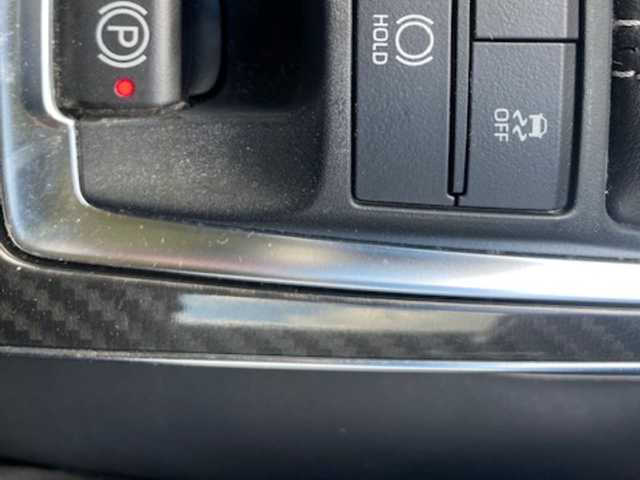 トヨタ クラウン ハイブリッド RS アドバンス 兵庫県 2018(平30)年 8.5万km ホワイトパールクリスタルシャイン 純正メーカーナビ/・BT/・AM/FM/・フルセグTV/パノラミックビューモニター/トヨタセーフティセンス/BSM/HUD/RCTA/RCD/コーナーセンサー/ステアリングヒーター/パワーシート/前後ドラレコ/シートヒーター/レーダークルーズコントロール/ビルトインETC/純正アルミ付きサマータイヤあり/パドルシフト