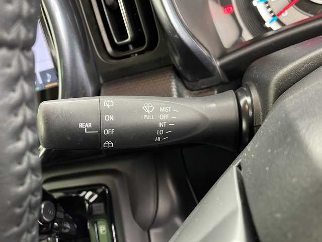 スズキ ハスラー Jスタイル 千葉県 2021(令3)年 4.3万km ピュアホワイトパール/ガンメタリック2トーン スズキセーフティサポート/・デュアルカメラブレーキサポート/・車線逸脱警報機能/・ハイビームアシスト/・誤発進抑制機能/・先行車発進お知らせ機能/純正9インチメモリナビ/CD BT USB フルセグ/全方位カメラ/LEDオートライト/前席シートヒーター/純正15インチアルミホイール/純正ゴムマット/革巻きステアリング/ステアリングスイッチ/ルーフレール/プッシュスタート/スマートキー×2