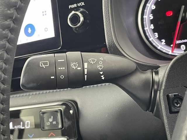トヨタ ヴォクシー S－Z 埼玉県 2023(令5)年 1.8万km アティチュードブラックマイカ 純正メーカー10.5インチナビ/フルセグTV/DVD/CD/USB/Bluetooth/フリップダウンモニター/バックカメラ/両側パワースライドドア/純正17インチアルミホイール/TOYOTA Safety Sense/・レーダークルーズ コントロール/・プリクラッシュセーフティ/・レーントレーシングアシスト/・レーンディパーチャーアラート/・ロードサインアシスト/・先行車発進告知機能/・オートマチックハイビーム/LEDライト/ビルトインETC2.0/ハーフレザーシート/前席シートヒーター/プッシュスタート