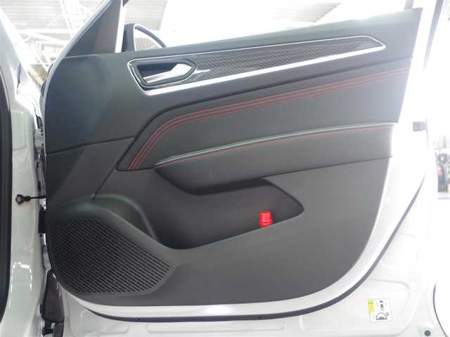 ルノー ルノー アルカナ RSライン マイルドハイブリッド 兵庫県 2023(令5)年 1.1万km ブランペルレM 純正ディスプレイオーディオ/マルチカラーアンビエントライト/Apple Carplay/Android Auto/全方位カメラ/パークアシスト/パワーシート/シートヒーター/ステアリングヒーター/ACC/LKA/BSM/RTA/LEDヘッドライト/純正アルミホイール/スマートキー/ETC