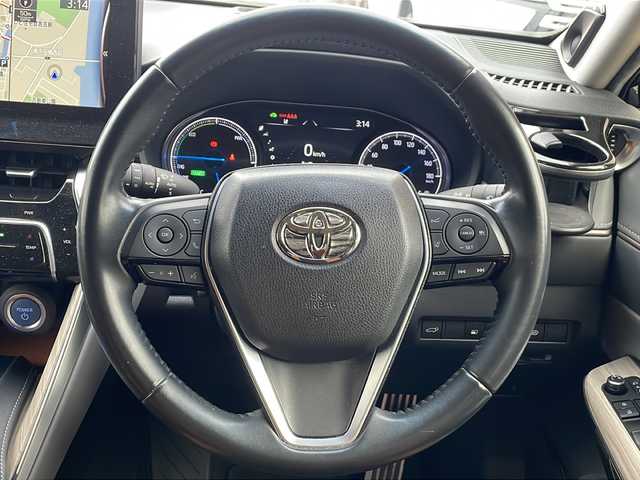 トヨタ ハリアー ハイブリッド Z 大分県 2021(令3)年 7.6万km プレシャスブラックパール パノラマ調光ムーンルーフ/モデリスタフルエアロ/12.3インチJBLナビ/全方位カメラ/レーダークルーズコントロール/ハーフレザー/パワーシート/ETC2.0/デジタルインナーミラー/ヘッドアップディスプレイ/前後コーナーセンサー/ドライブレコーダー/オートマティックハイビーム