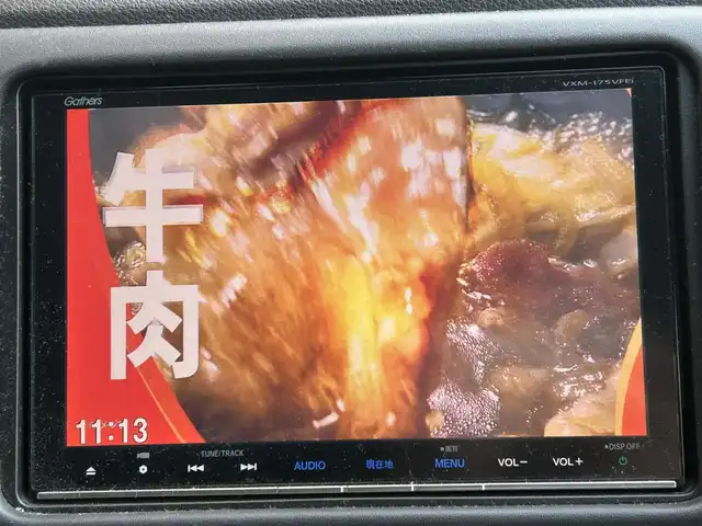 ホンダ ヴェゼル ハイブリッド 宮城県 2016(平28)年 9.7万km プレミアムクリスタルレッドM 純正ＳＤナビ（フルセグＴＶ、ＣＤ、ＤＶＤ、ＡＭ、ＦＭ、ＢＴ）//ドラレコ//純正ＡＷ//追従クルコン//純正フロアマット//ビルトインＥＴＣ//ＵＳＢポート//前席シートヒーター//バックカメラ//ワイパーデアイサー//電動格納ドアミラー//車線逸脱アラート//横滑り防止機能//プリクラッシュセーフティ