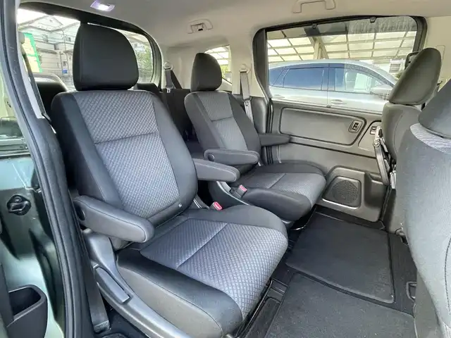 ホンダ フリード ハイブリット G ブラックスタイル 埼玉県 2022(令4)年 2.7万km シルバーミストグリーンM ワンオーナー/ホンダセンシング/純正９型ナビTV/バックカメラ/前後ドラレコ/ビルトインＥＴＣ/両側パワースライドドア/ＬＥＤヘッドライト/プッシュスタート/スマートキー/保証書付整備手帳/取扱説明書