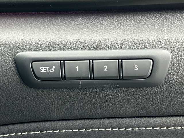 レクサス ＮＸ 350h Fスポーツ 三重県 2023(令5)年 3.3万km グラファイトブラックガラスフレーク /禁煙車//レクサスセーフティシステムプラス/　・プリクラッシュセーフティー/　・レーンチェンジアシスト/　・レーントレーシングアシスト/　・レーンディパーチャーアラート/　・レーダークルーズコントロール/　・ブレードスキャンアダプティブハイビームシステム/　・アダプティブハイビームシステム/　・オートマチックハイビーム/　・ロードサインアシスト/　・先行発信告知機能/　・発信遅れ告知機能/　・ドライバーモニター連携/　・ドライバー異常時対応システム/　・プロアクティブドライビングアシスト/　・フロントクロストラフィックアラート//パノラミックビューモニター//パーキングサポートブレーキ//ブラインドスポットモニター//ヘッドアップディスプレイ//純正14インチディスプレイオーディオPlus//純正OPオレンジキャリパー//ムーンルーフ//3眼LED//DN席シートベンチレーション//ステアリングヒーター//純正ビルトインETC2.0//Fスポーツ専用本革スポーツシート//シートメモリー//ハンズフリー機能付きパワーバックドア//社外前方ドライブレコーダー//100V電源