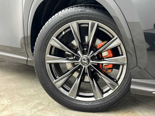 レクサス ＮＸ 350h Fスポーツ 三重県 2023(令5)年 3.3万km グラファイトブラックガラスフレーク /禁煙車//レクサスセーフティシステムプラス/　・プリクラッシュセーフティー/　・レーンチェンジアシスト/　・レーントレーシングアシスト/　・レーンディパーチャーアラート/　・レーダークルーズコントロール/　・ブレードスキャンアダプティブハイビームシステム/　・アダプティブハイビームシステム/　・オートマチックハイビーム/　・ロードサインアシスト/　・先行発信告知機能/　・発信遅れ告知機能/　・ドライバーモニター連携/　・ドライバー異常時対応システム/　・プロアクティブドライビングアシスト/　・フロントクロストラフィックアラート//パノラミックビューモニター//パーキングサポートブレーキ//ブラインドスポットモニター//ヘッドアップディスプレイ//純正14インチディスプレイオーディオPlus//純正OPオレンジキャリパー//ムーンルーフ//3眼LED//DN席シートベンチレーション//ステアリングヒーター//純正ビルトインETC2.0//Fスポーツ専用本革スポーツシート//シートメモリー//ハンズフリー機能付きパワーバックドア//社外前方ドライブレコーダー//100V電源