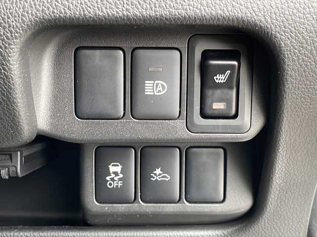日産 デイズ ハイウェイスターG ターボ 新潟県 2017(平29)年 3.8万km ホワイトパール 4WD/純正SDナビ(MM316D-W)/CD/DVD/フルセグテレビ/全方位カメラ/ETC/衝突被害軽減ブレーキ/クルーズコントロール/ベンチシート/運転席シートヒーター/スマートキー/プッシュスタート/キセノンヘッドライト/オートライト/オートハイビーム/フォグランプ/社外14インチアルミホイール/純正15インチAW夏タイヤ車載