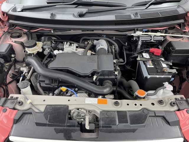 ダイハツ ブーン スタイル SAⅢ 三重県 2019(令1)年 1万km ホワイト/ジューシーピンクメタリック 2トーン /禁煙車//純正SDナビ（NSZN-W69D）/　フルセグTV/BT/CD/DVD//全方位カメラ//スマアシIII//ドライブレコーダー(DRN-H68N)//前後コーナーセンサー//LEDオートライト//オートマチックハイビーム//純正１４インチアルミホイール//純正フロアマット//純正ドアバイザー//プッシュスタート//スマートキー//スペアキー×1//保証書//取扱説明書//ワンオーナー