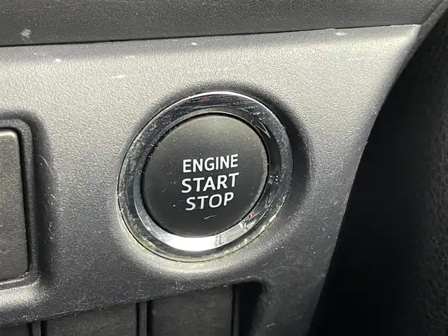 トヨタ ヴォクシー ZS 煌 埼玉県 2015(平27)年 11.7万km ホワイトパールクリスタルシャイン 純正９インチナビ　フリップダウンモニター　バックカメラ　ビルトインＥＴＣ　ドライブレコーダー　セーフティセンス　ステアリングスイッチ　純正アルミホイール　スマートキー　オートライト　ＬＥＤライト　ＴＶ