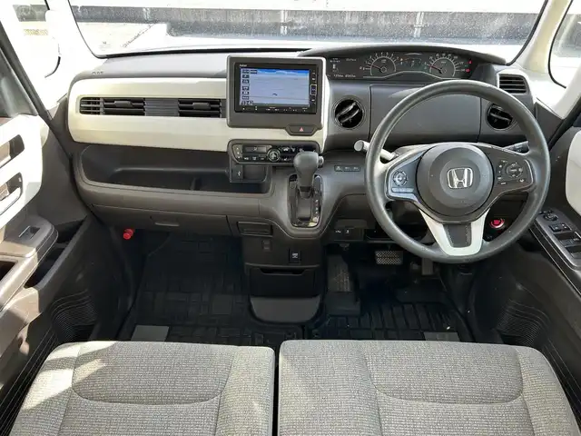 ホンダ Ｎ ＢＯＸ G 富山県 2021(令3)年 7.3万km ルナシルバーM ワンオーナー/4WD/純正SDナビ/(AM/FM/CD/DVD/BT/USB)/フルセグTV/バックカメラ/Bluetooth/DVD再生/レーダークルーズコントロール/衝突軽減システム/レーンキープアシスト/コーナーセンサー/横滑り防止装置/盗難防止装置/両側イージークローザードア/シートヒーター　運転席＋助手席/フロアーマット純正/ドアバイザー/LEDライト/スペアキー×2/取扱説明書/保証書