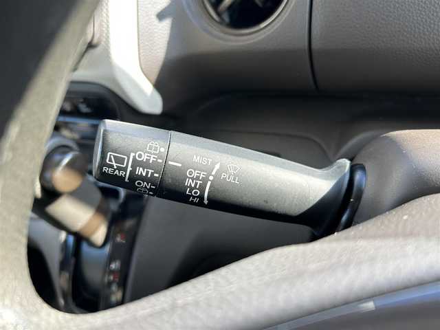 ホンダ Ｎ ＢＯＸ G 富山県 2021(令3)年 7.3万km ルナシルバーM ワンオーナー/4WD/純正SDナビ/(AM/FM/CD/DVD/BT/USB)/フルセグTV/バックカメラ/Bluetooth/DVD再生/レーダークルーズコントロール/衝突軽減システム/レーンキープアシスト/コーナーセンサー/横滑り防止装置/盗難防止装置/両側イージークローザードア/シートヒーター　運転席＋助手席/フロアーマット純正/ドアバイザー/LEDライト/スペアキー×2/取扱説明書/保証書